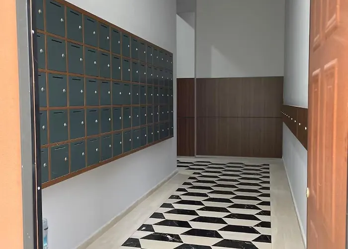 Kino Lägenhet Tirana